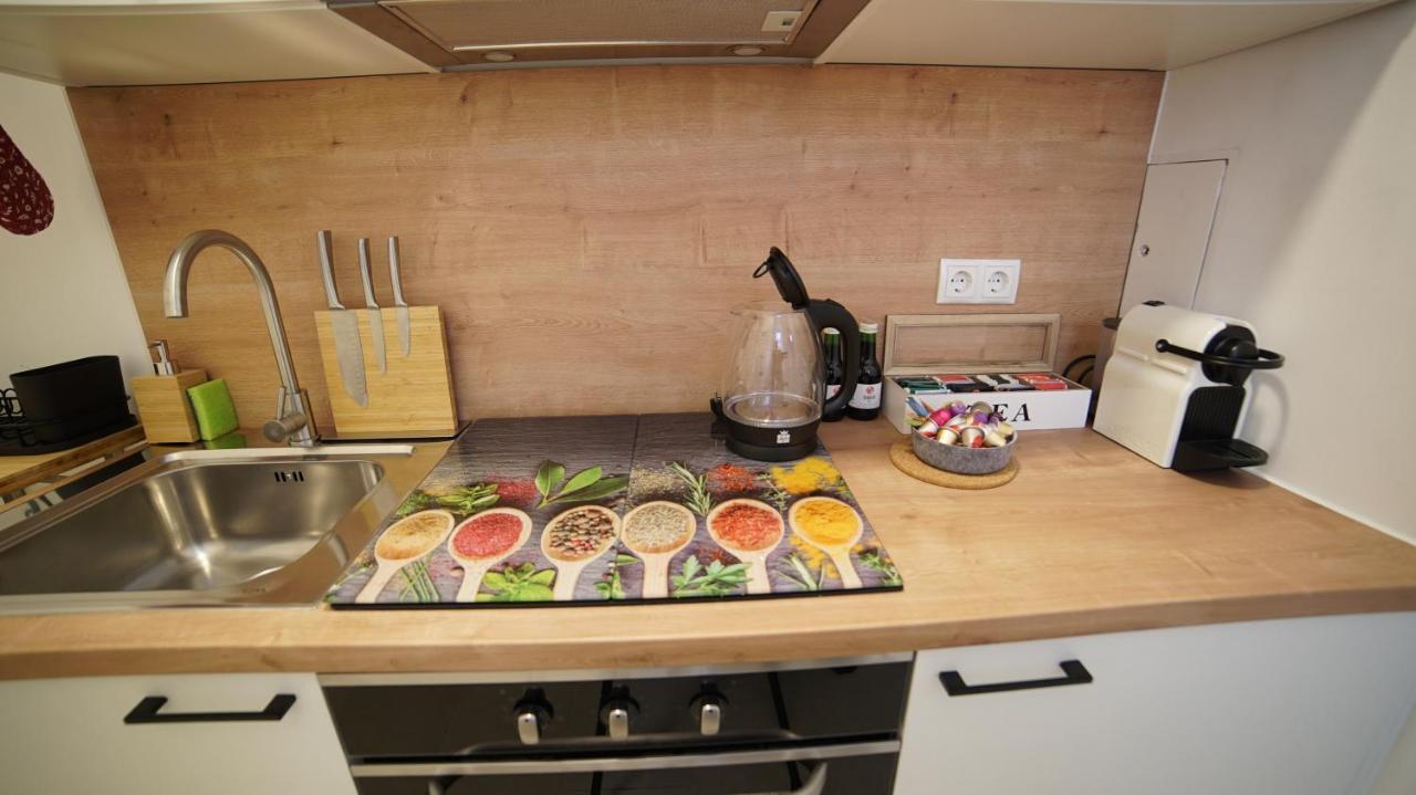 Malixa - Apartment In The Heart Of Vienna Next To Metro Luaran gambar