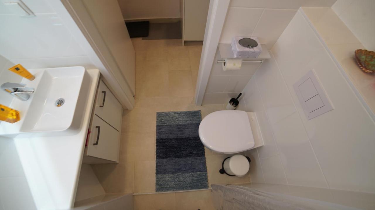 Malixa - Apartment In The Heart Of Vienna Next To Metro Luaran gambar
