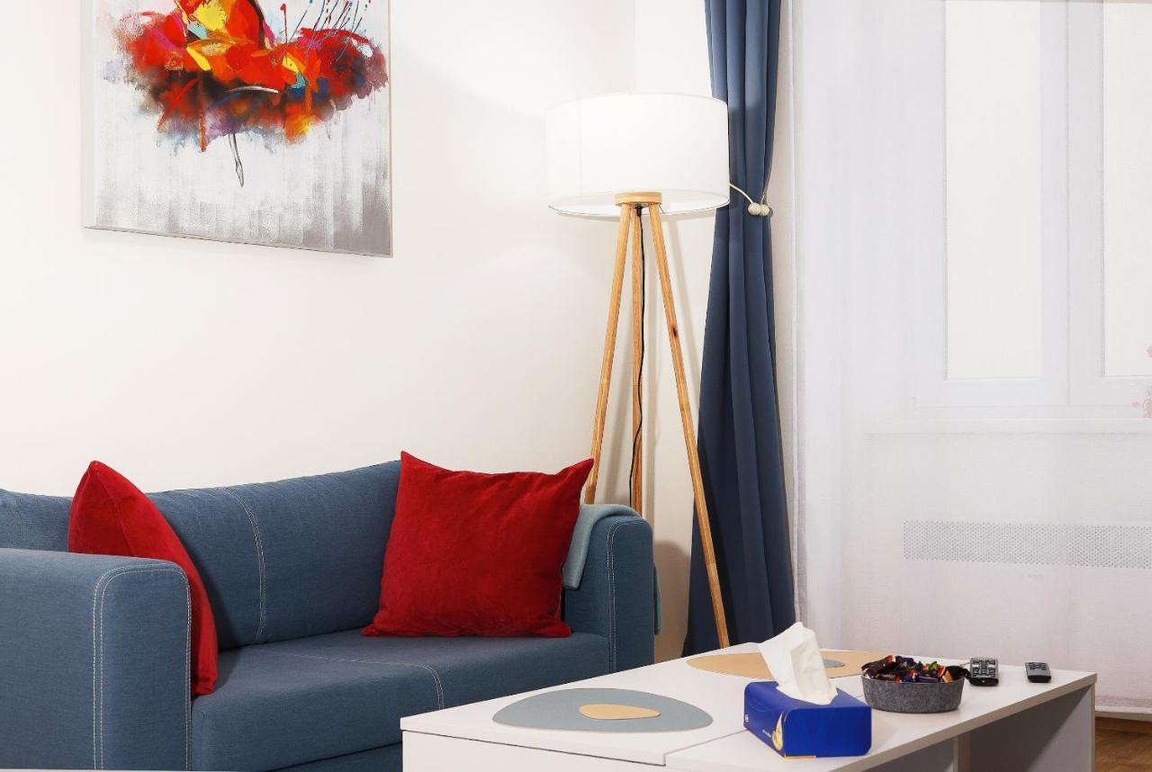 Malixa - Apartment In The Heart Of Vienna Next To Metro Luaran gambar