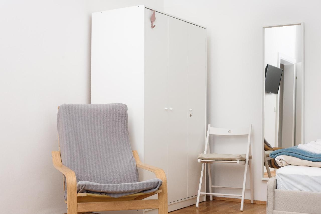 Malixa - Apartment In The Heart Of Vienna Next To Metro Luaran gambar