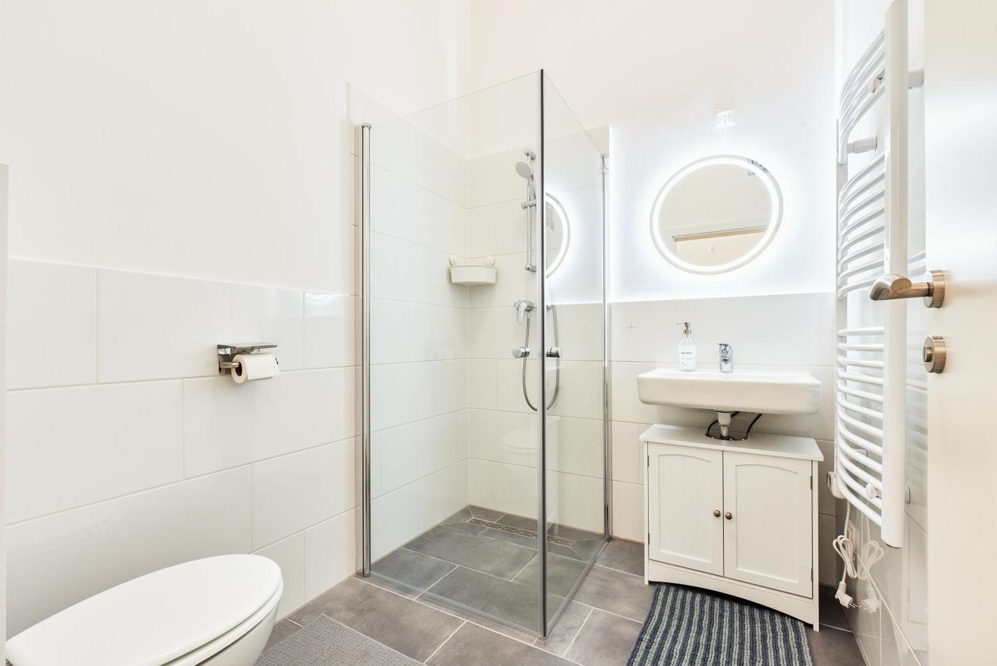 Malixa - Apartment In The Heart Of Vienna Next To Metro Luaran gambar