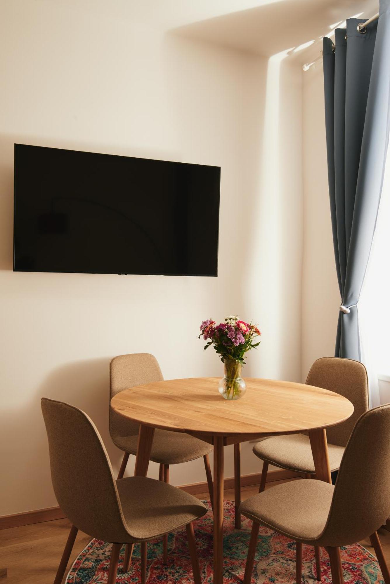 Malixa - Apartment In The Heart Of Vienna Next To Metro Luaran gambar