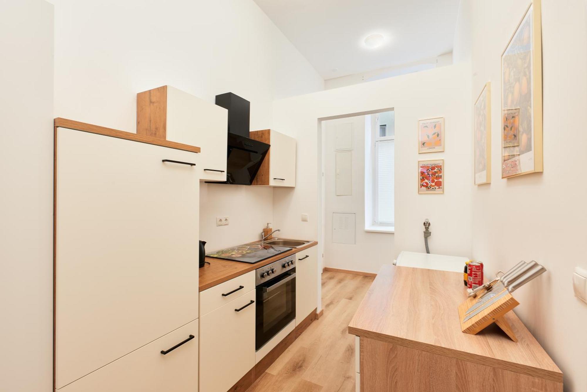 Malixa - Apartment In The Heart Of Vienna Next To Metro Luaran gambar