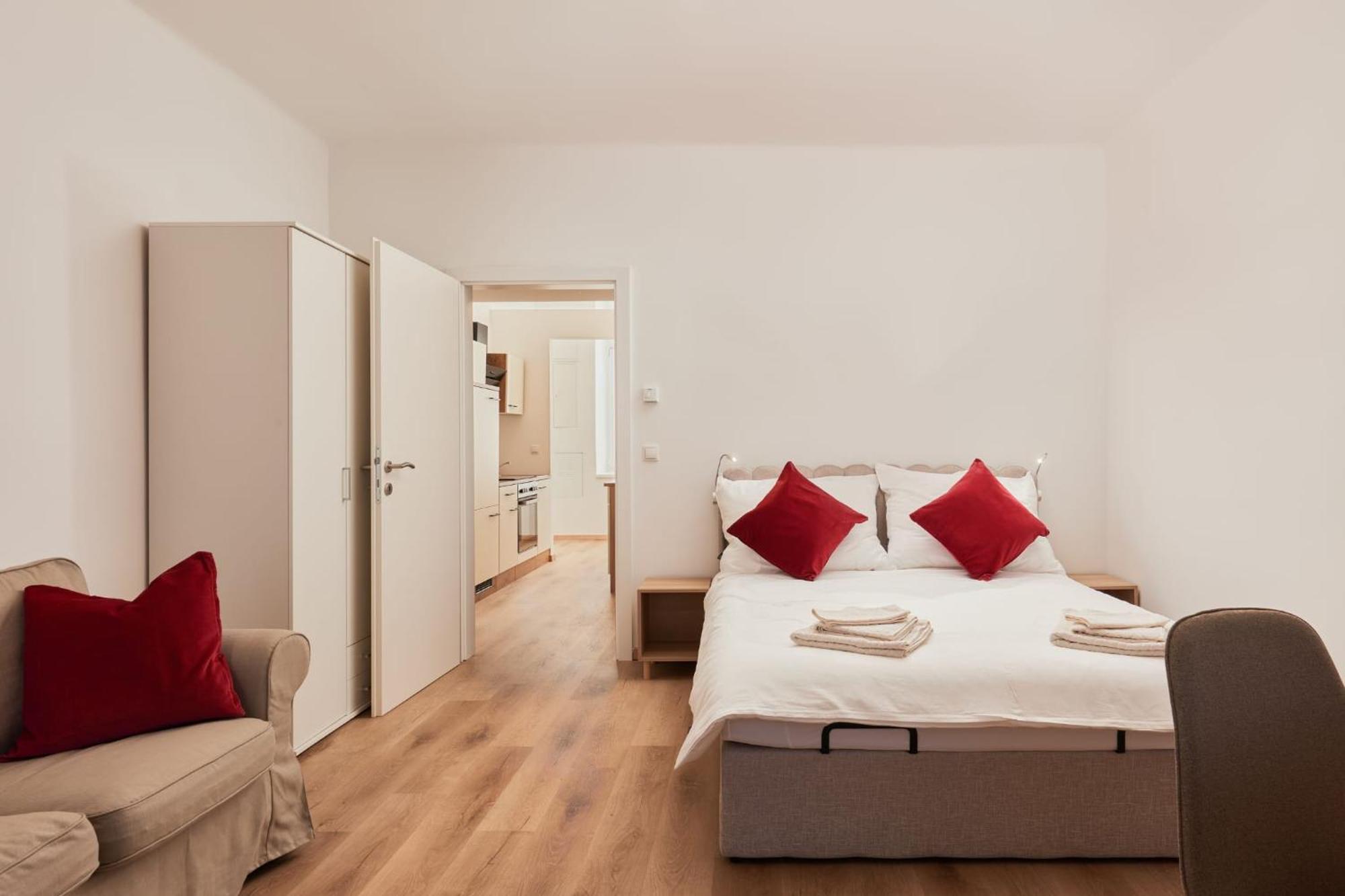 Malixa - Apartment In The Heart Of Vienna Next To Metro Luaran gambar